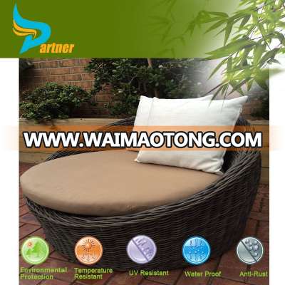 outdoor garden furniture rattan heart daybed